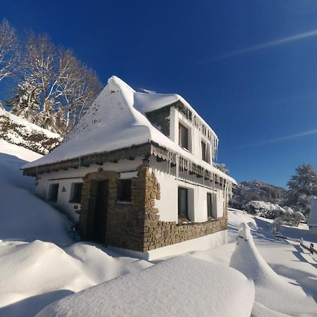 Chalet Avec Vue Panoramique Sur Le Plomb Du Cantal Vila Saint-Jacques-des-Blats Exterior foto